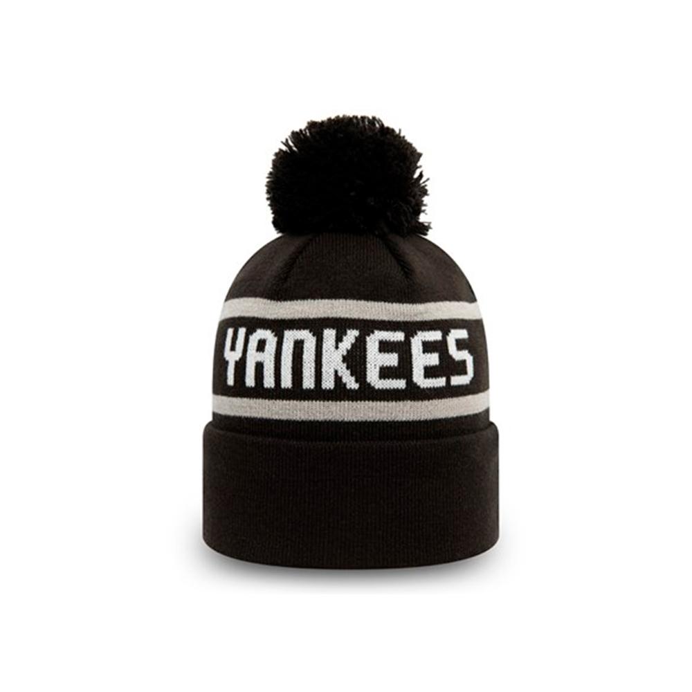 Black bobble store beanie hat