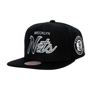 Mitchell & Ness - Brooklyn Nets Team Script 2.0 - Snapback - Black